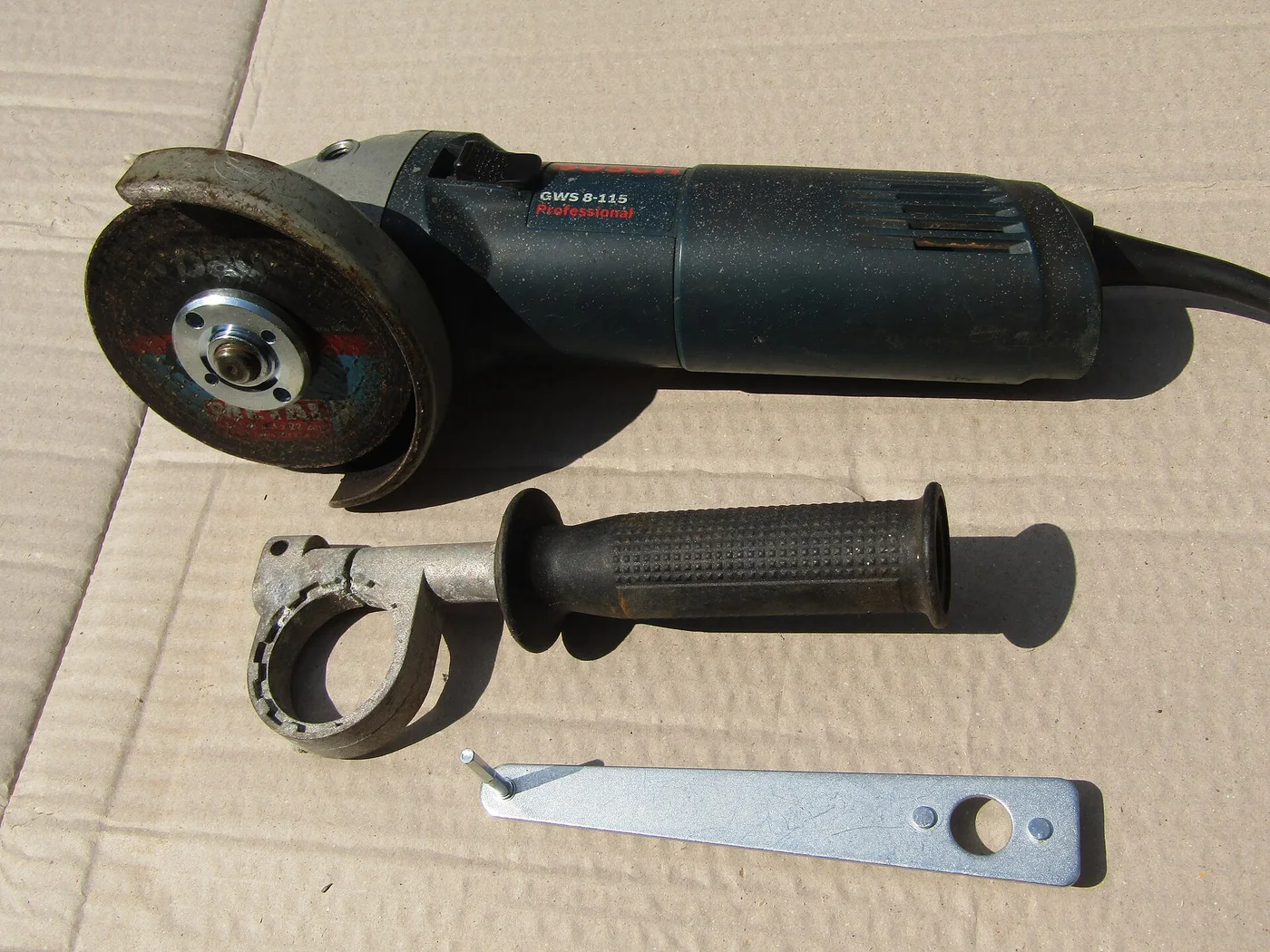 Bosch GWS 750-125